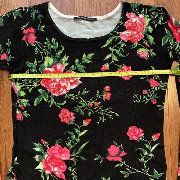 Vintage Michelle Nicole Black sequence Rose sweater - Size Medium - Picture 9 of 10